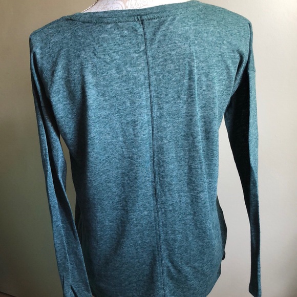 NWT Old Navy boyfriend top - Picture 3 of 3